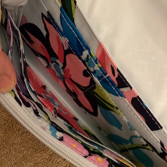 Vera Bradley Trimmed Wristlet NWT - Picture 7 of 12